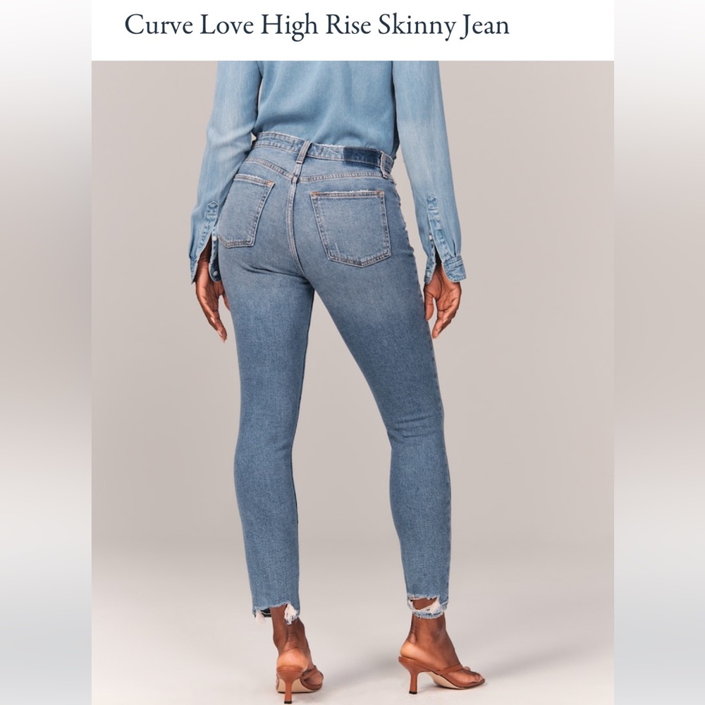 The skinny high rise- curve love Abercrombie jeans